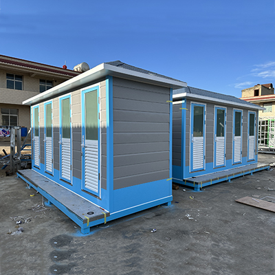 移動(dòng)廁所10.13.12